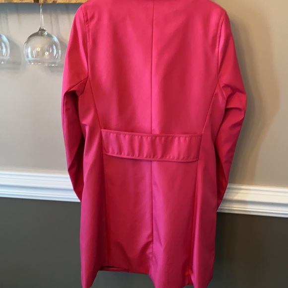 Adorable hot pink raincoat with removable lining - Picture 5 of 7